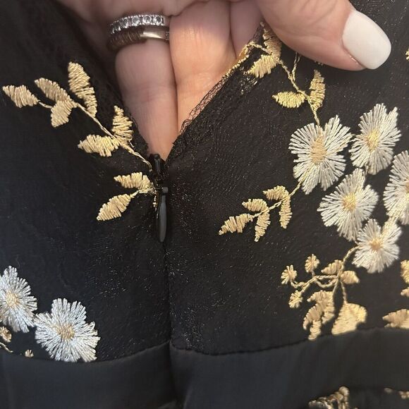 Express Dress Womens 4 Black Gold Floral Embroidered romantic fairy Cocktail - Picture 9 of 15